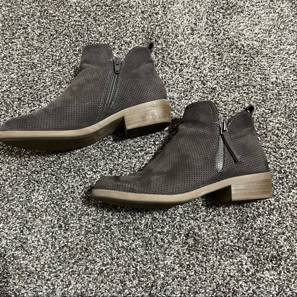 Booties - Picture 3 of 4